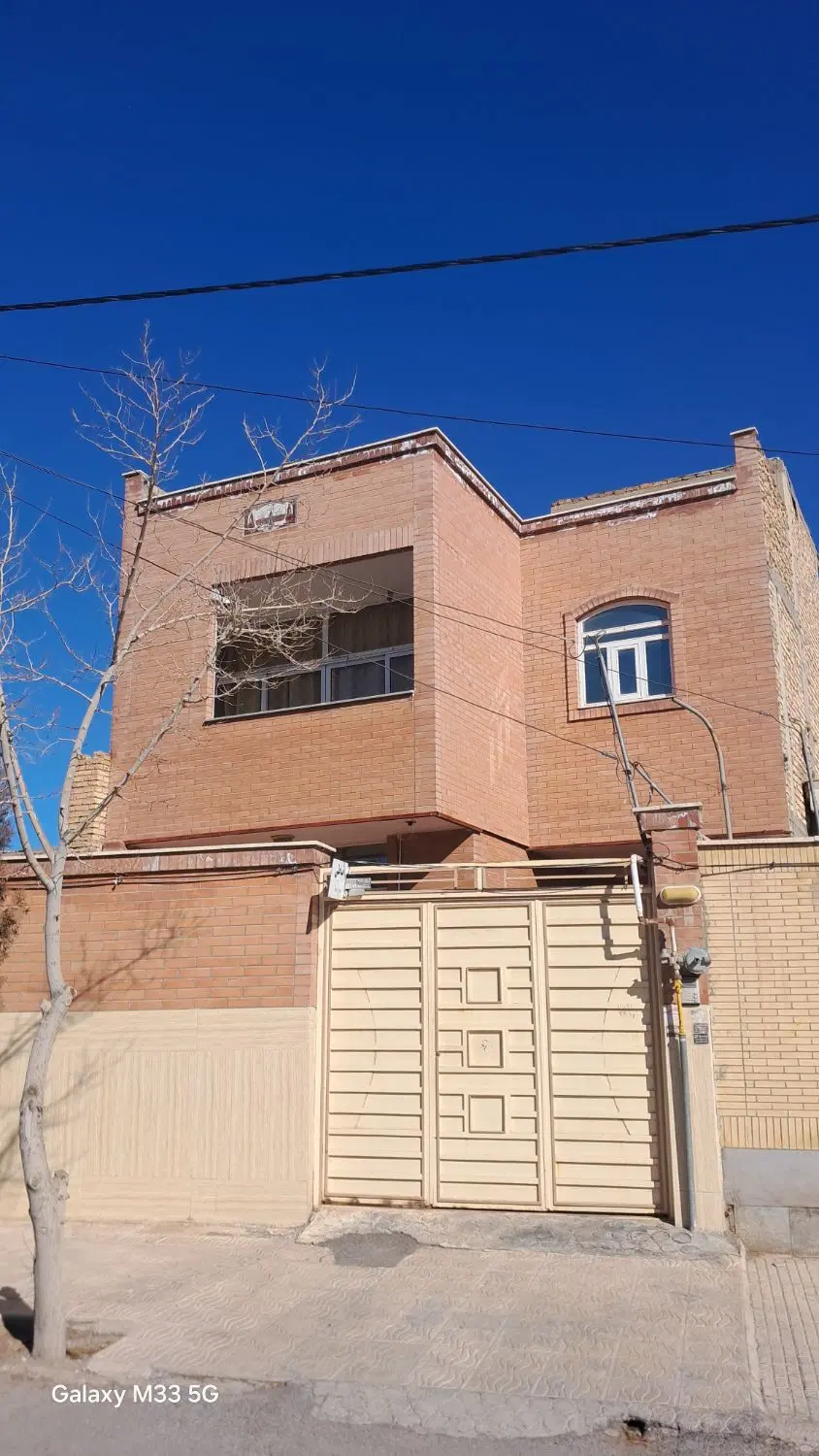 منزل دو طبقه یزدانشر