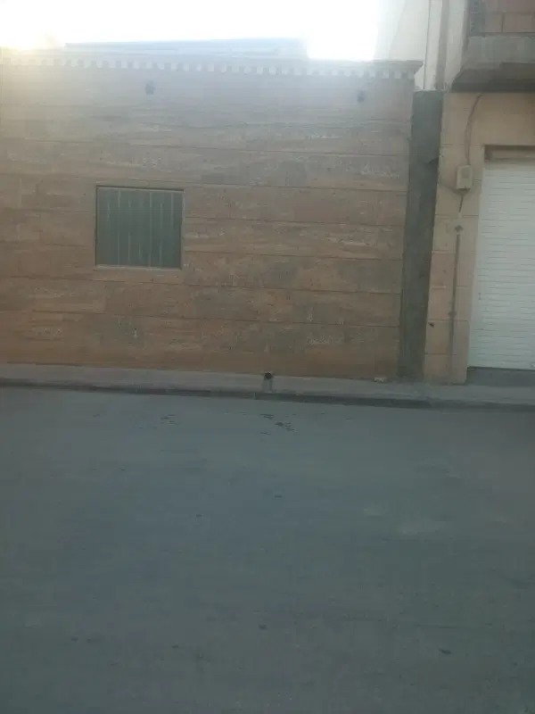 زمین فروشی