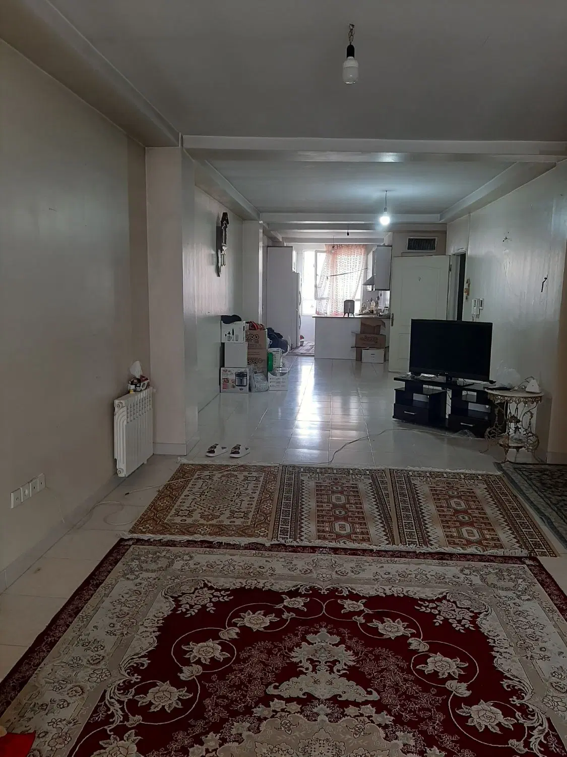 ۱۲۰متر.ط سوم.دو خوابه.خ استخرخ رجایی سازمان گوشت
