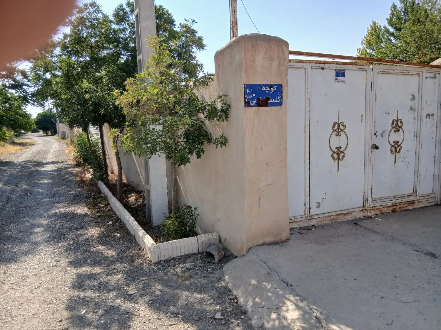 زمین برخیابان نبش کوچه زکی آباد