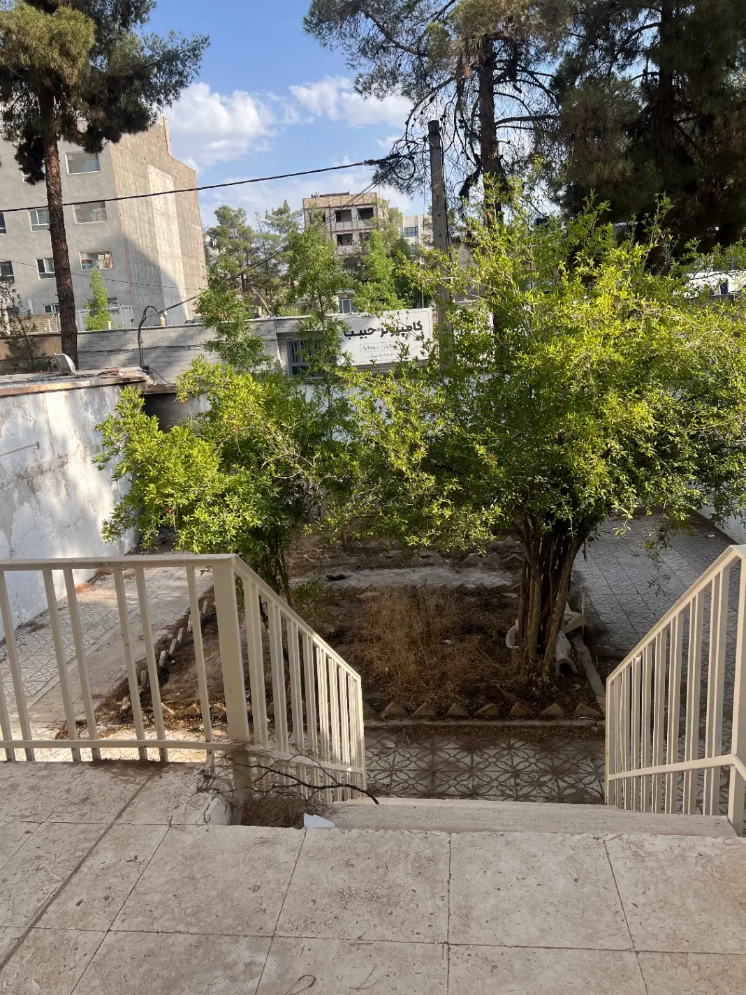 ملک 150 متری فلکه اول مدرس