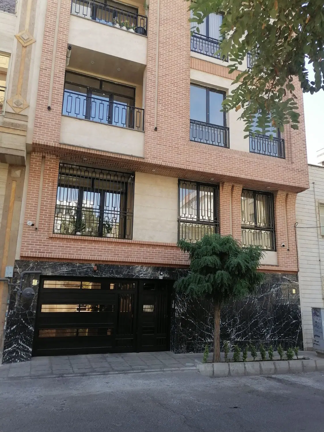 رهن واجاره 85 متری فول امکانات