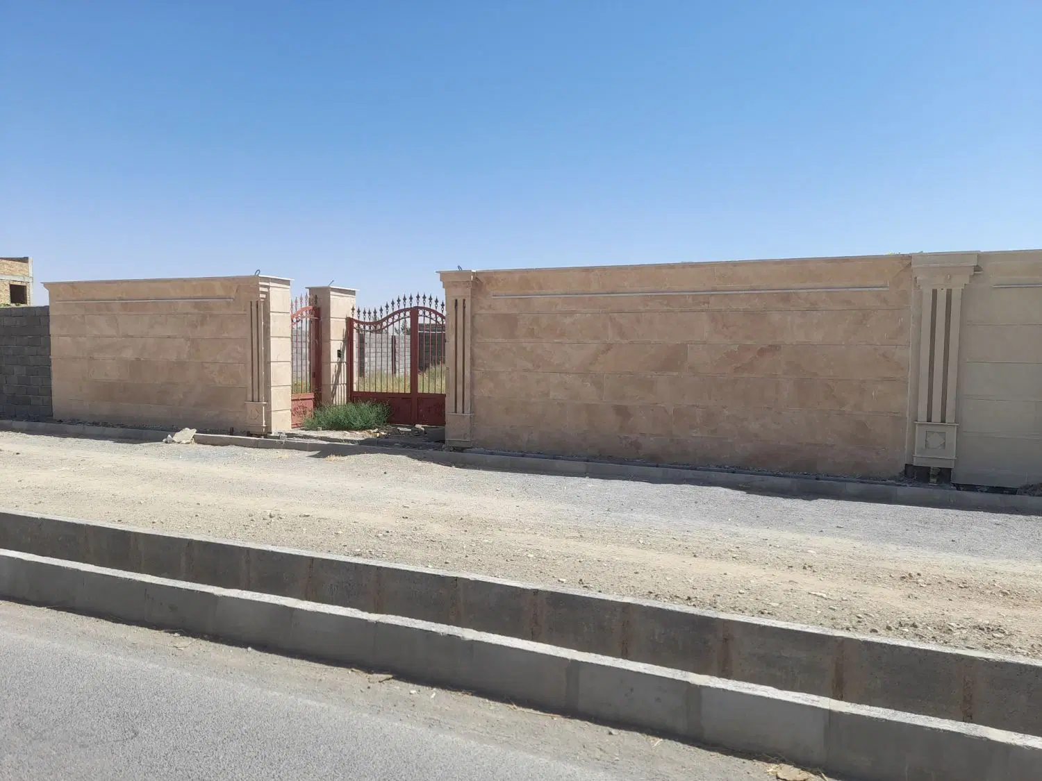 فروش زمین چهار دیواری روستای حشمتیه