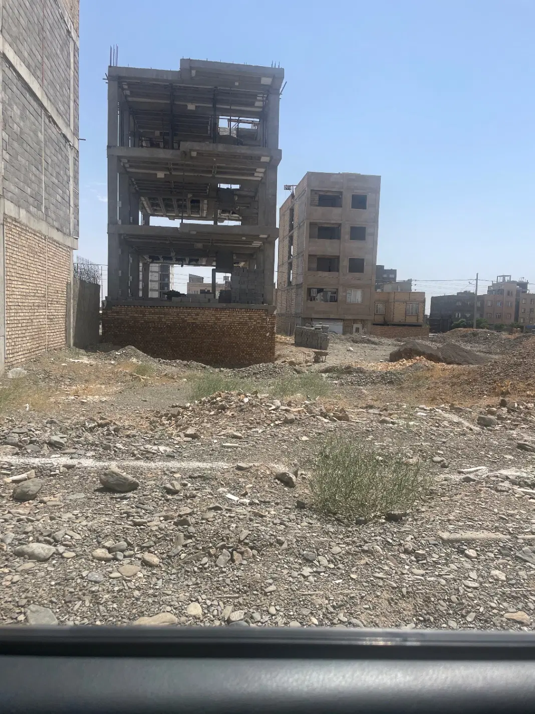 ۳ دانگ  زمین پردیس