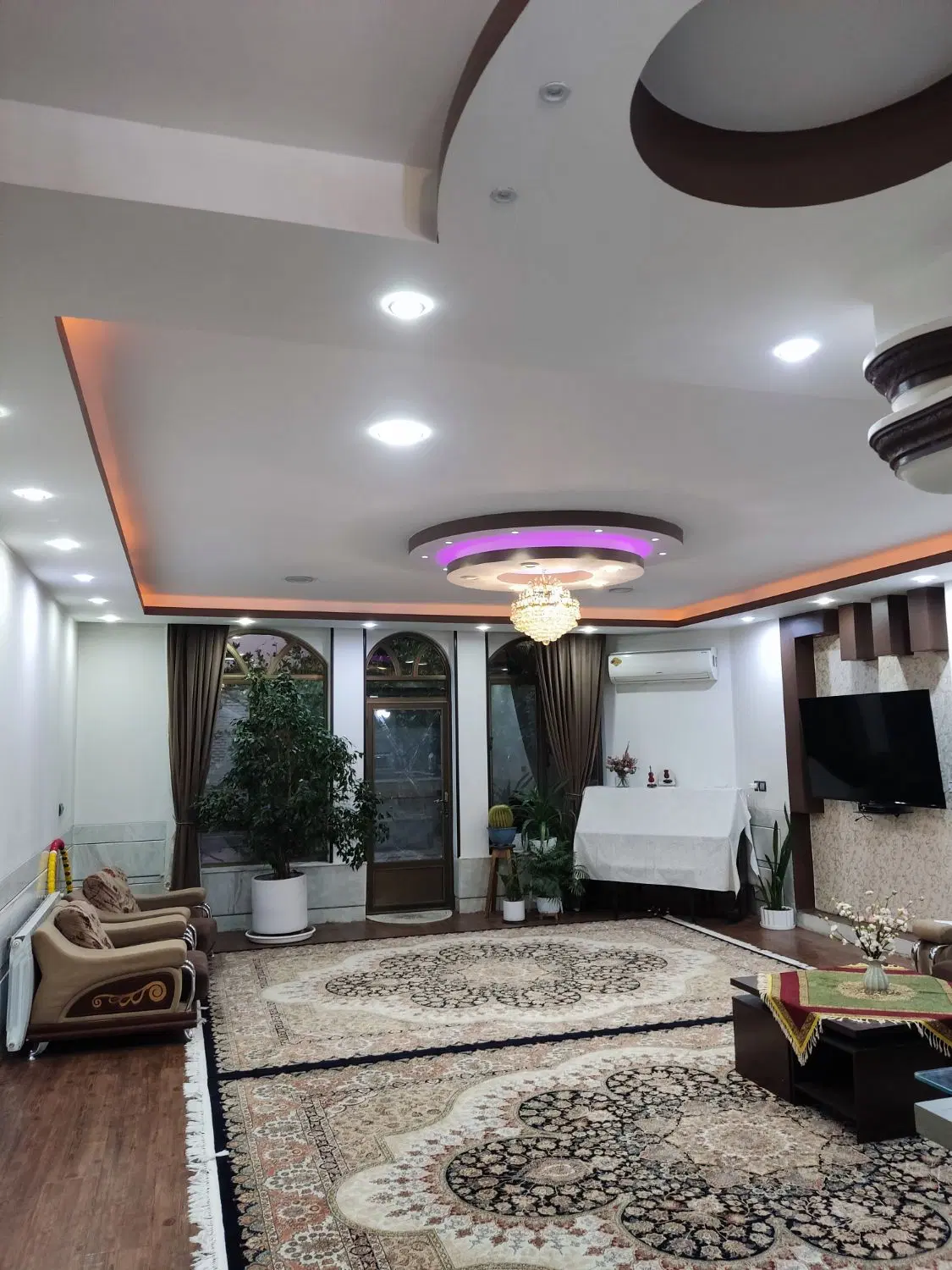 منزل ۲طبقه خیابان شیخ بهایی