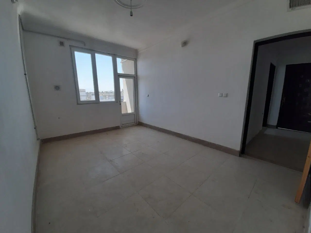 سه خواب لوکس خیابان شاد