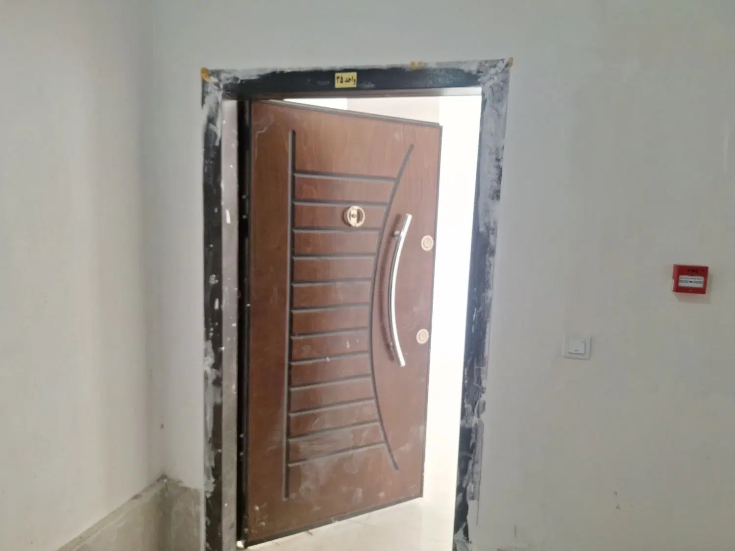 آپارتمان کلیدنخوده،تازه ساخت سه نبش