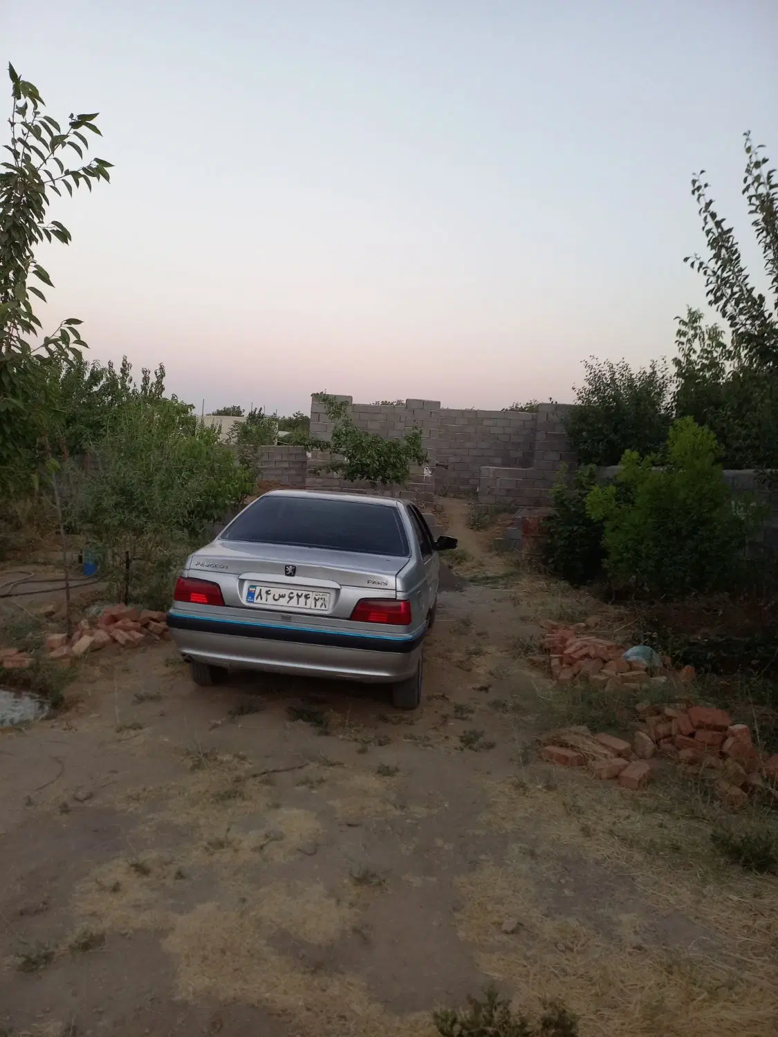 سلام خدمت دوستان باغ در چشمه  قصابان.