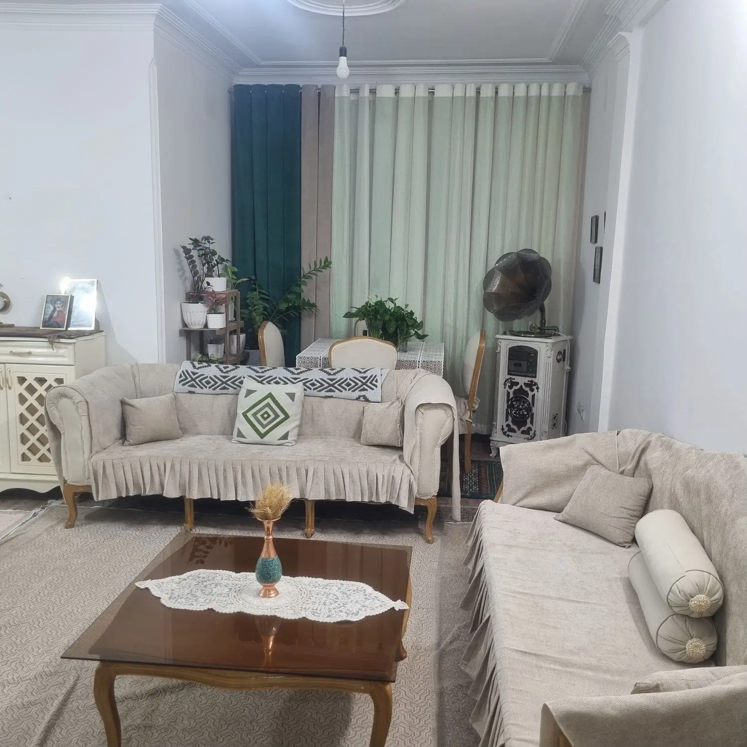 فروش یک طبقه ونیم دربستی دراختیار