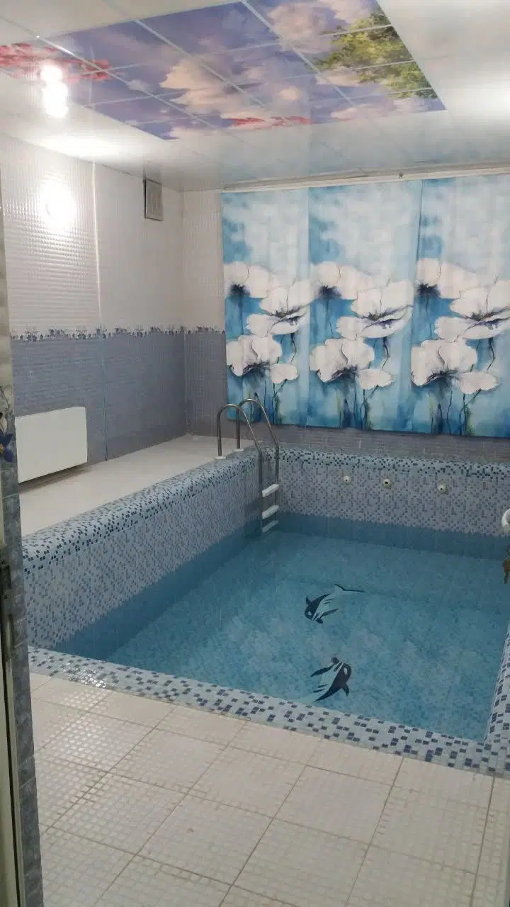 ویلا ۱۰۰۰متری استخر داخل استثنایی