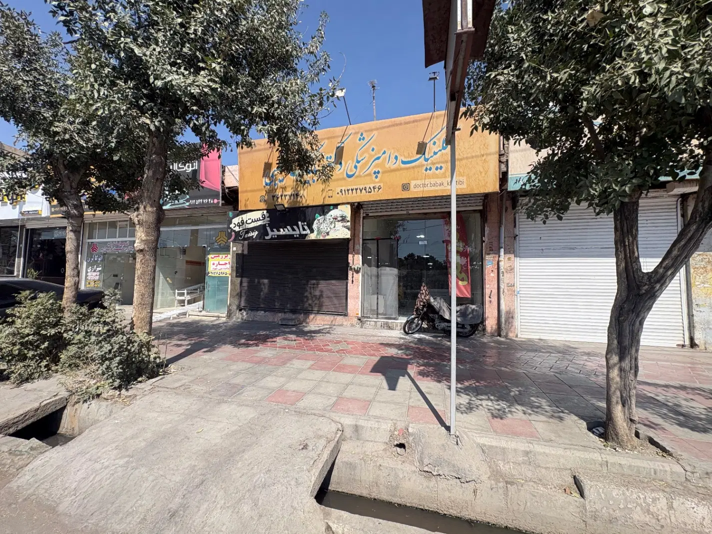اجاره مغازه ۱۶۰ متری بر خیابان اصلی