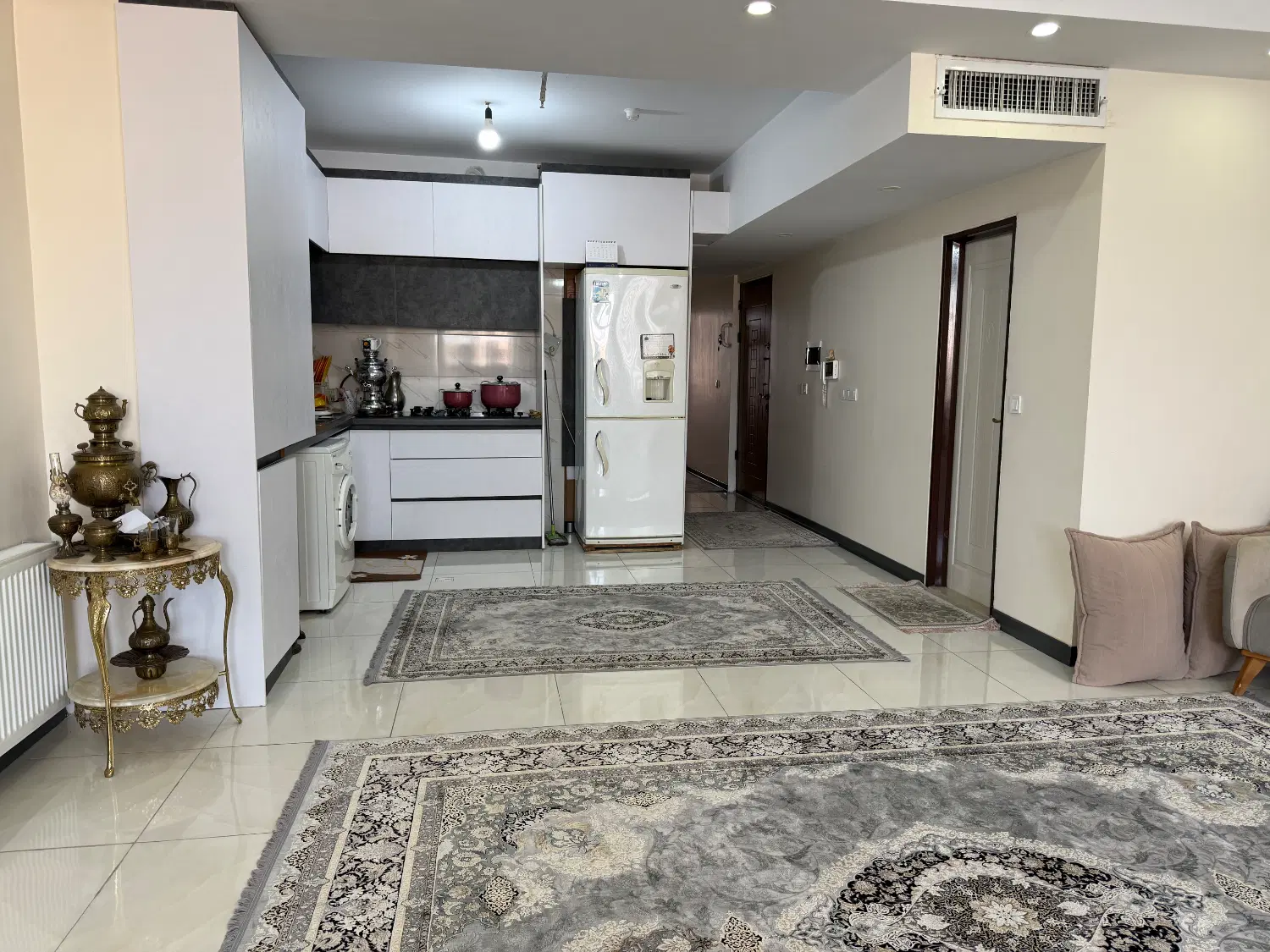 آپارتمان هاشم‌آباد