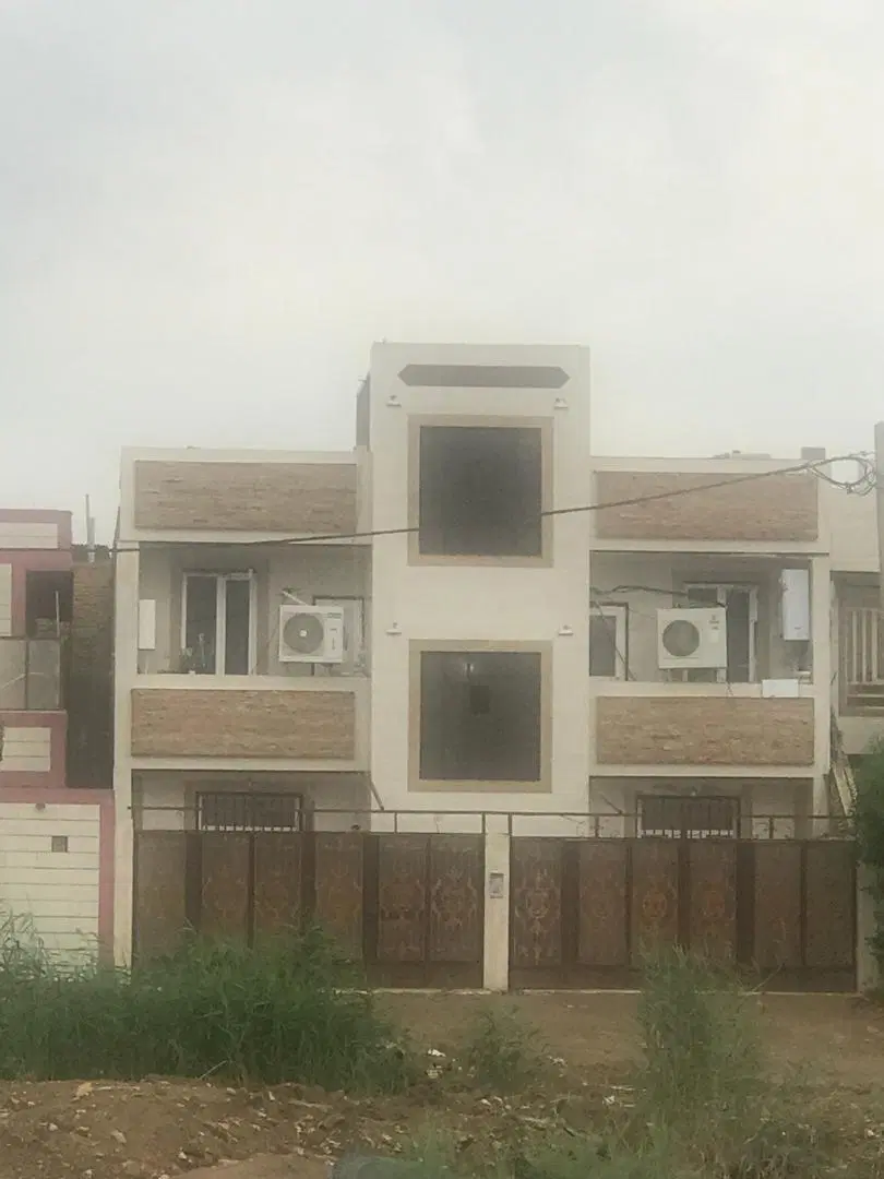 واحد مسکونی در زمین شهری
