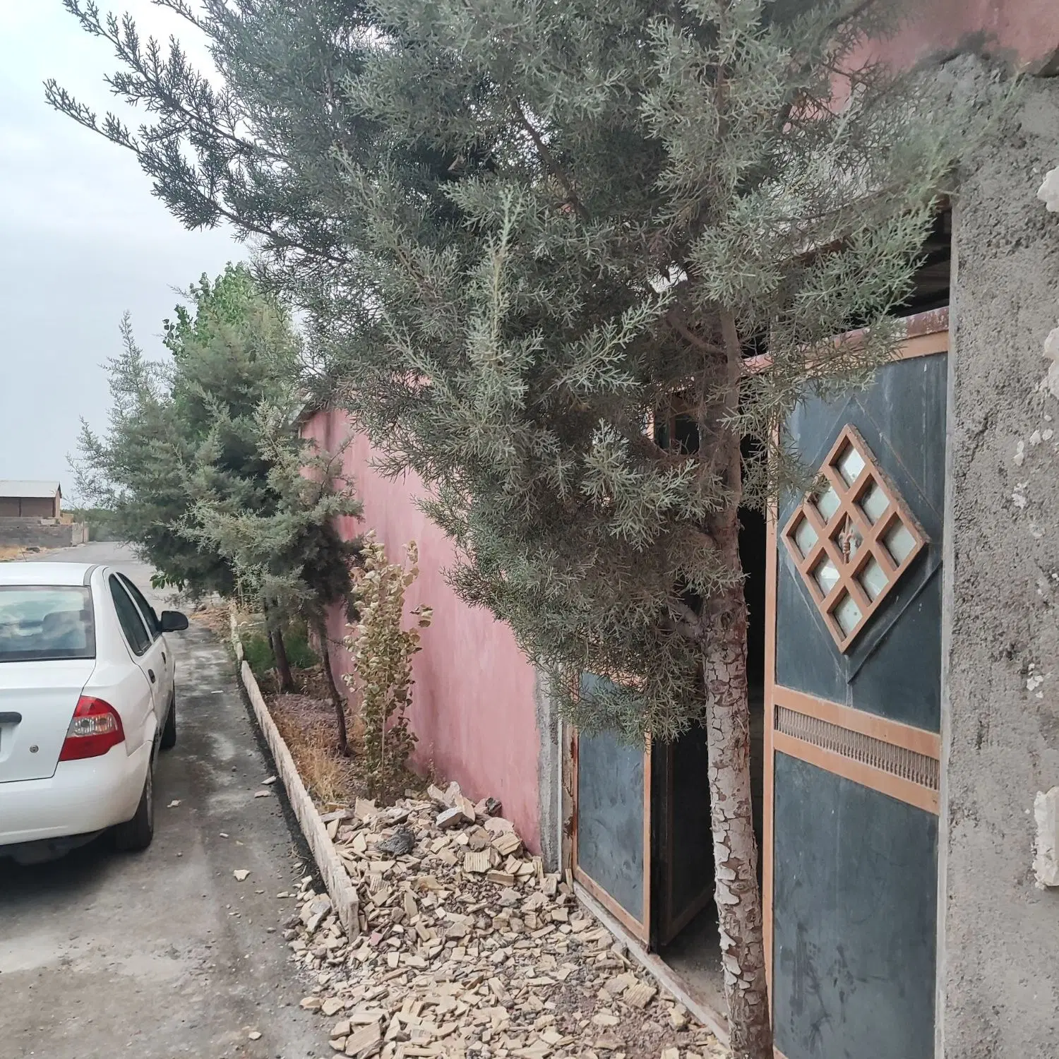 باغ ویلا سفرخانه با چاه آب مجاز