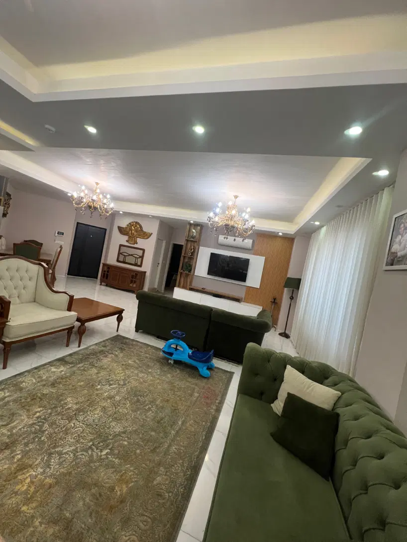 آپارتمان ۱۳۰متری ۱۴۰۴ رشتیان