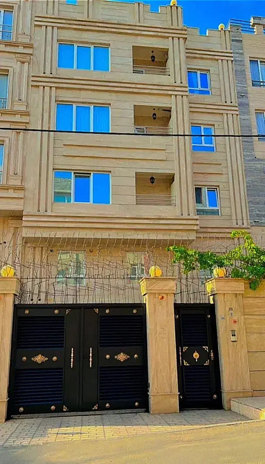 آپارتمان ۸۰ متری  گیلاوند