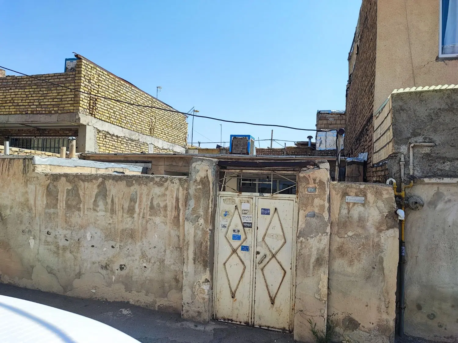فروش واحد   الوندداخل کوچه یوسفی کلنگی