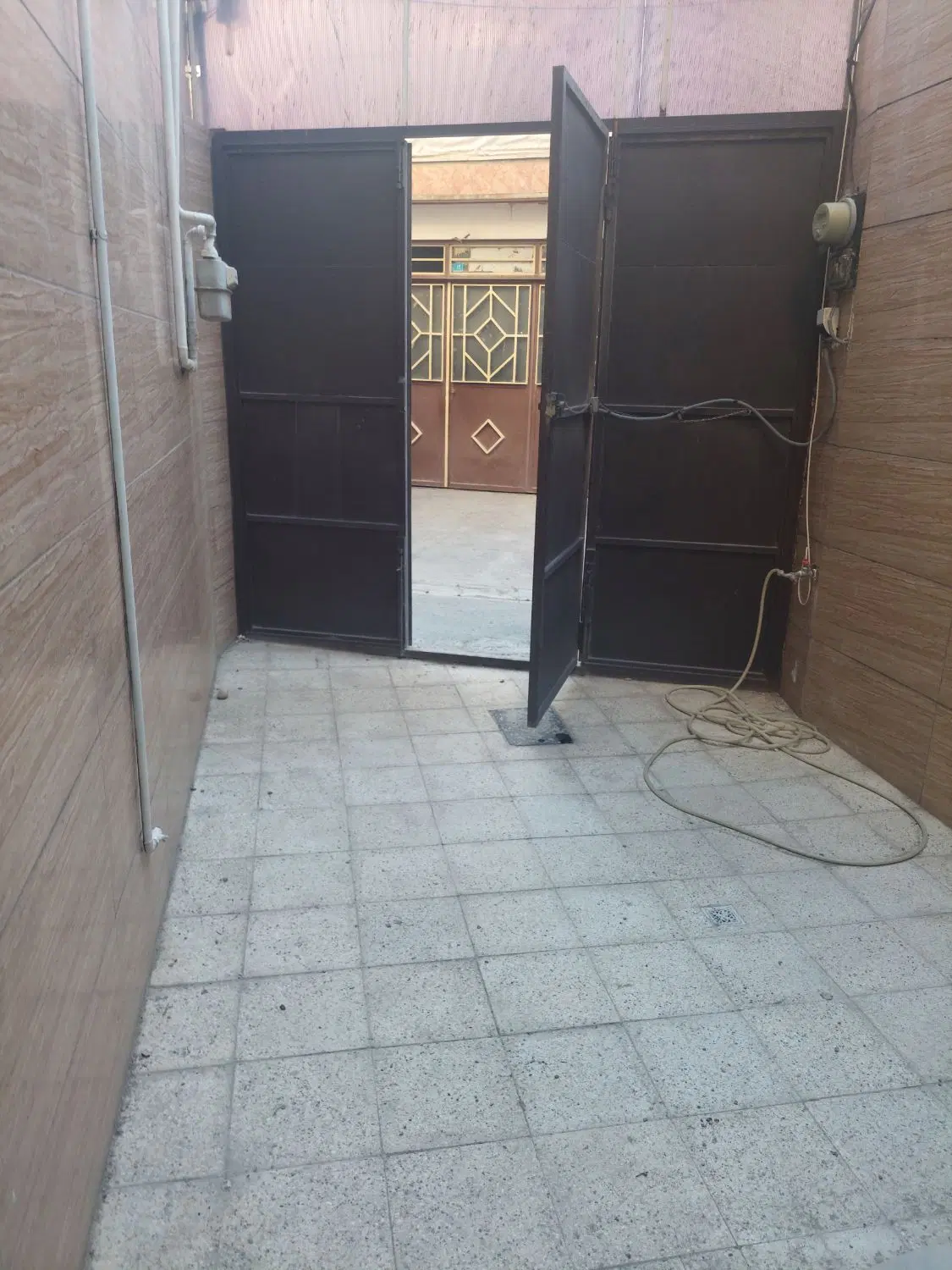 ویلایی ۷۱ متری دربست و تخلیه