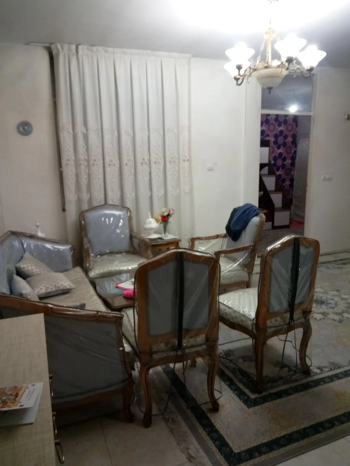 65متری نزدیک به مترو دو خوابه