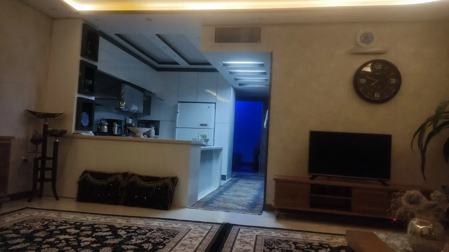 یک دستگاه  آپارتمان 90متری