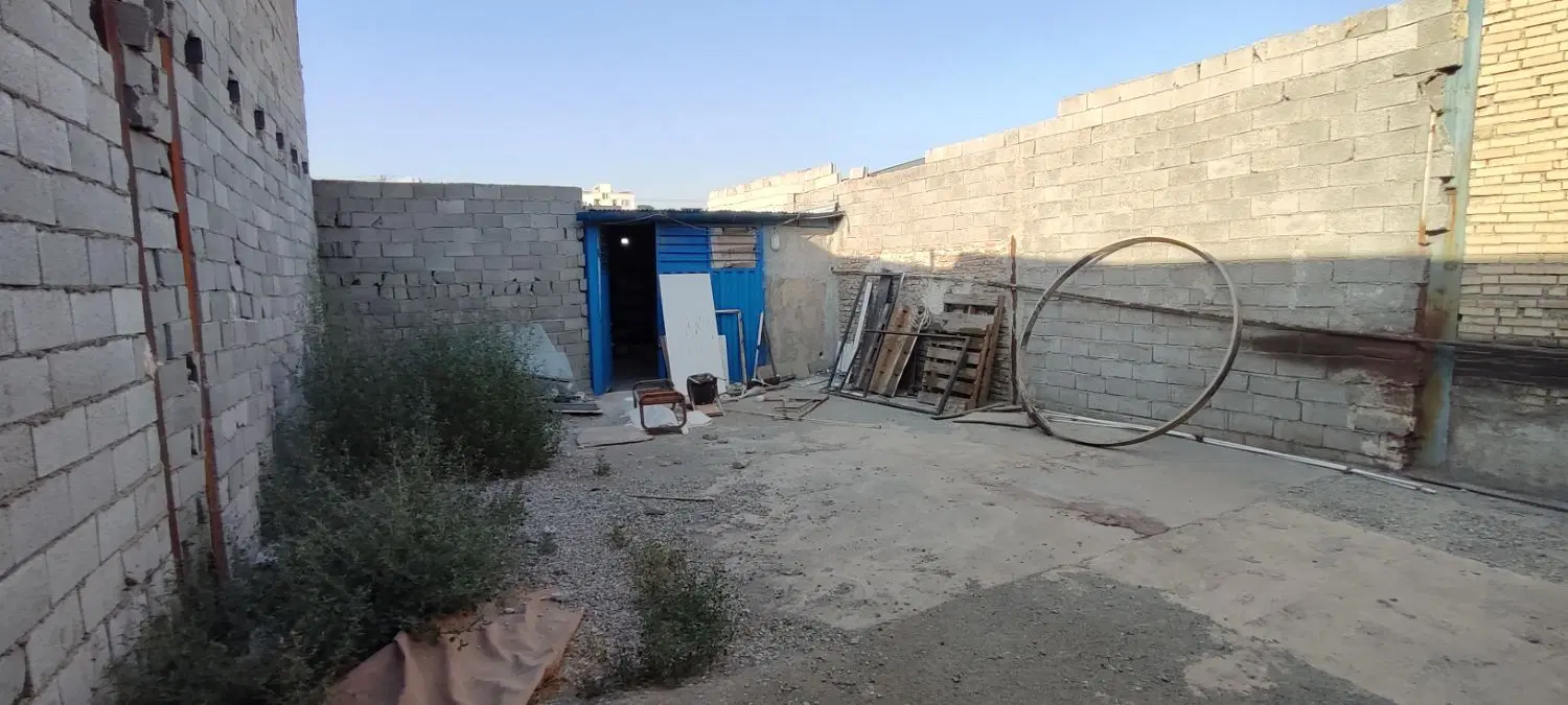 کارگاه خرپا با محوطه به متراژ230متر فروشی فورری