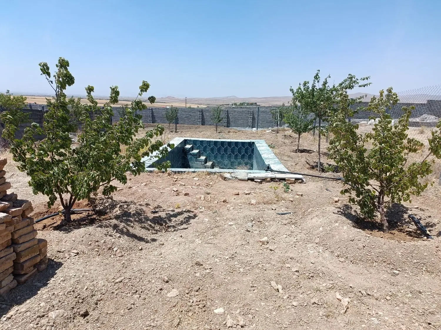 فروش باغ یکانه باغستان های ارم 2