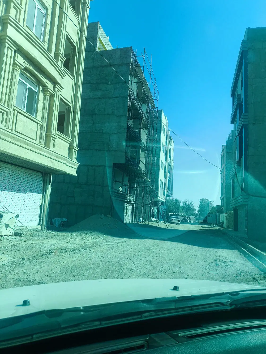 زمین داخل بافت