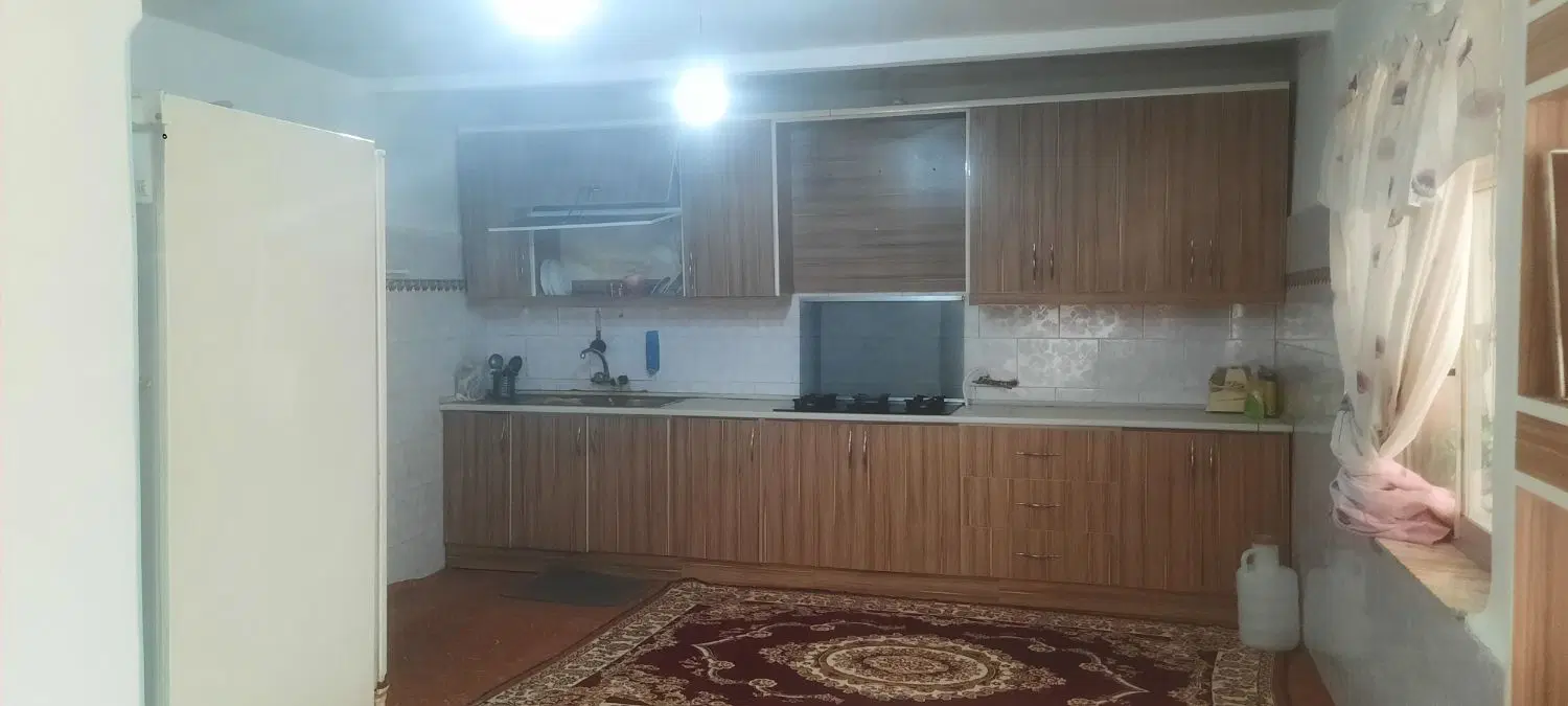 خانه ویلایی ۳۳۴مترزمین ۱۳۰متربنا شهرضیابر