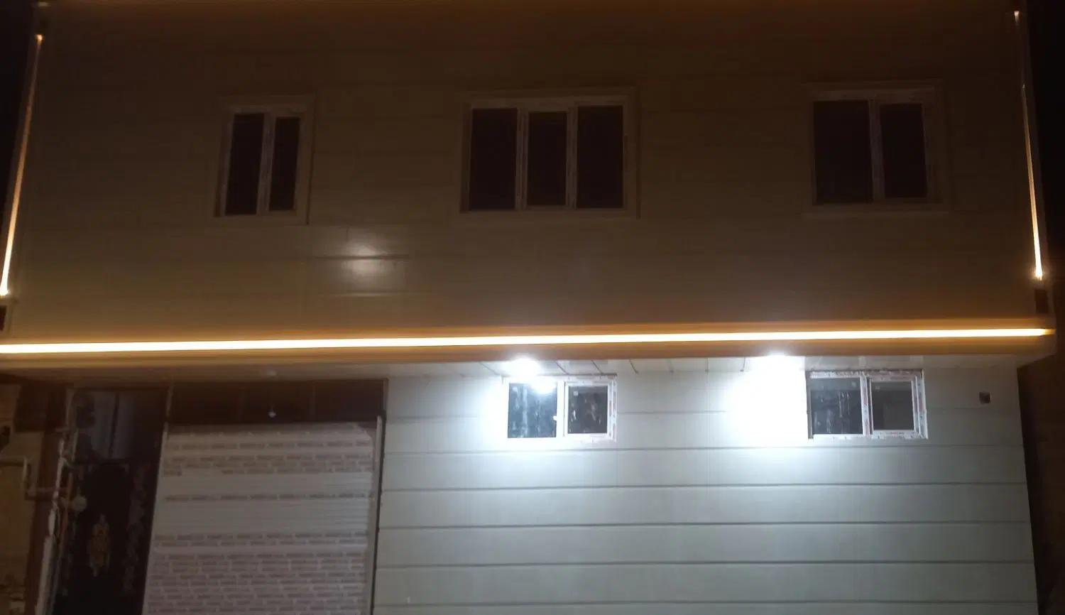 ساختمان مسکونی دوواحدی