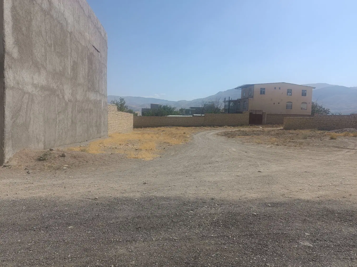 زمین مسکونی در غرق اباد