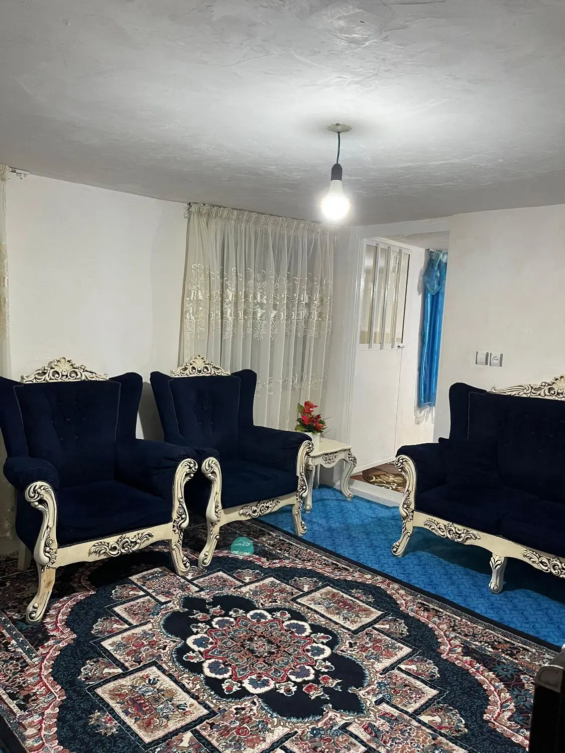 ویلا وسط باغ چای