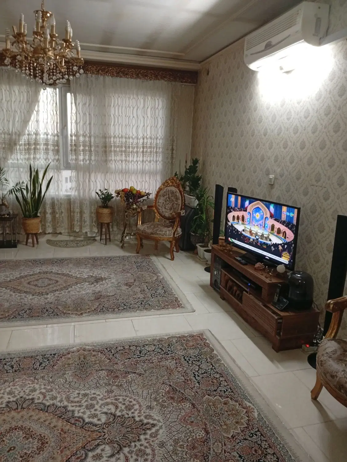 آپارتمان ۱۳۰ متری مشرف به فضای سبز