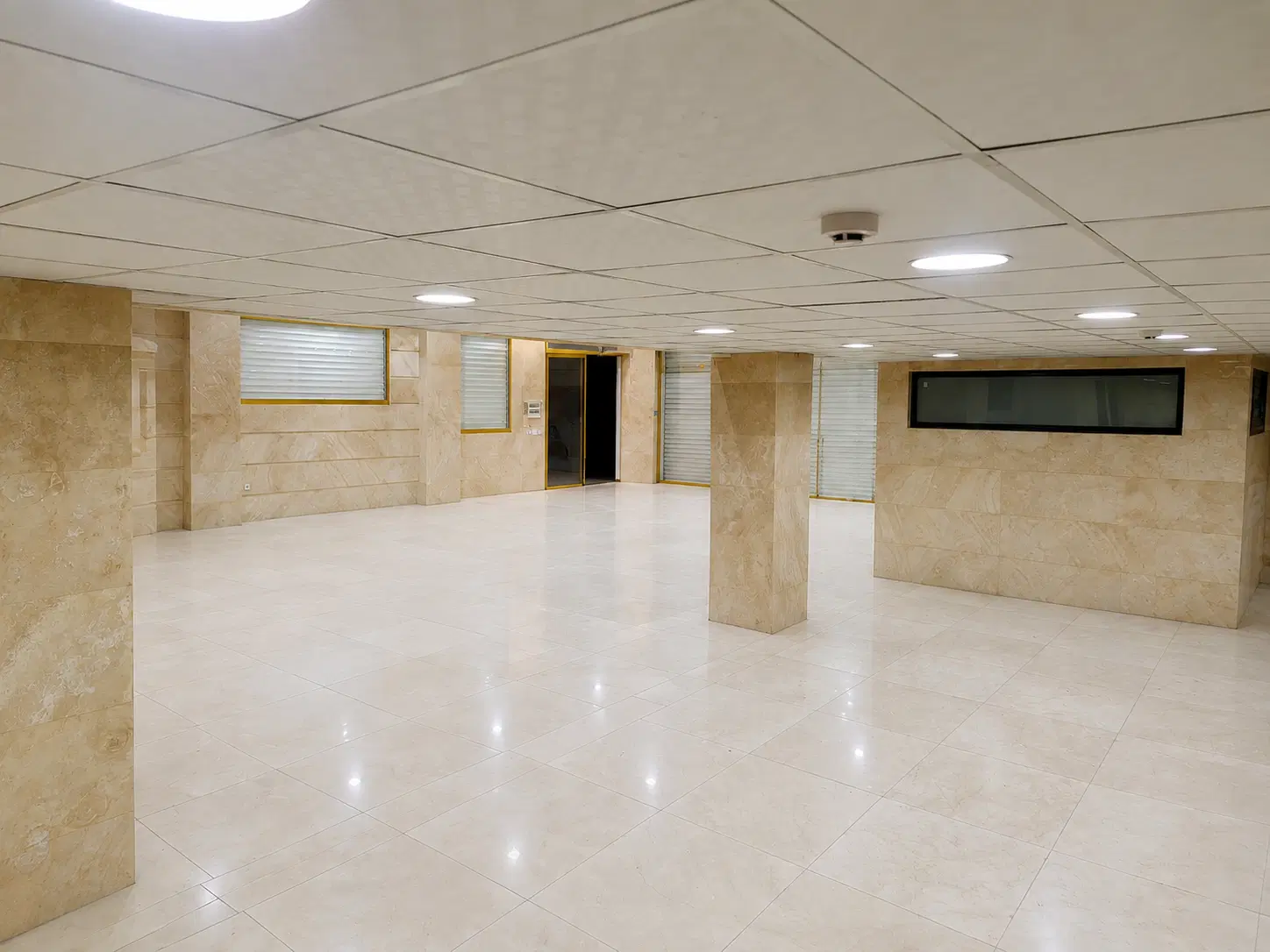 اجاره واحد تجاری