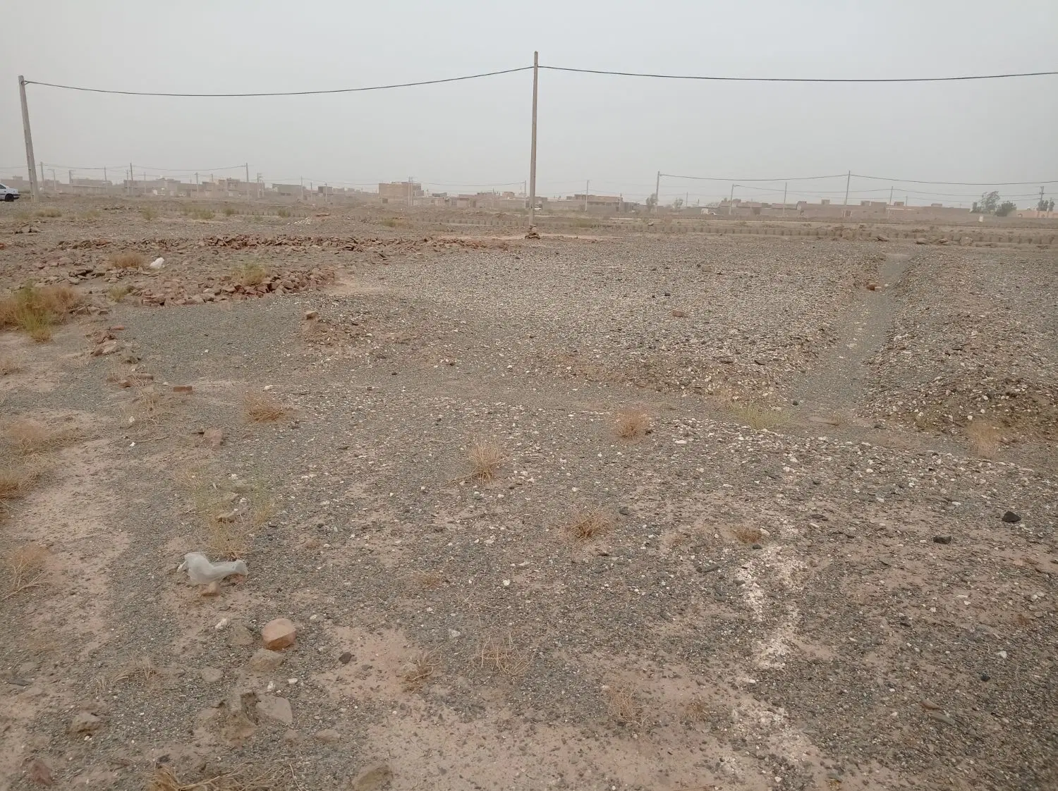 زمین سیاه دک