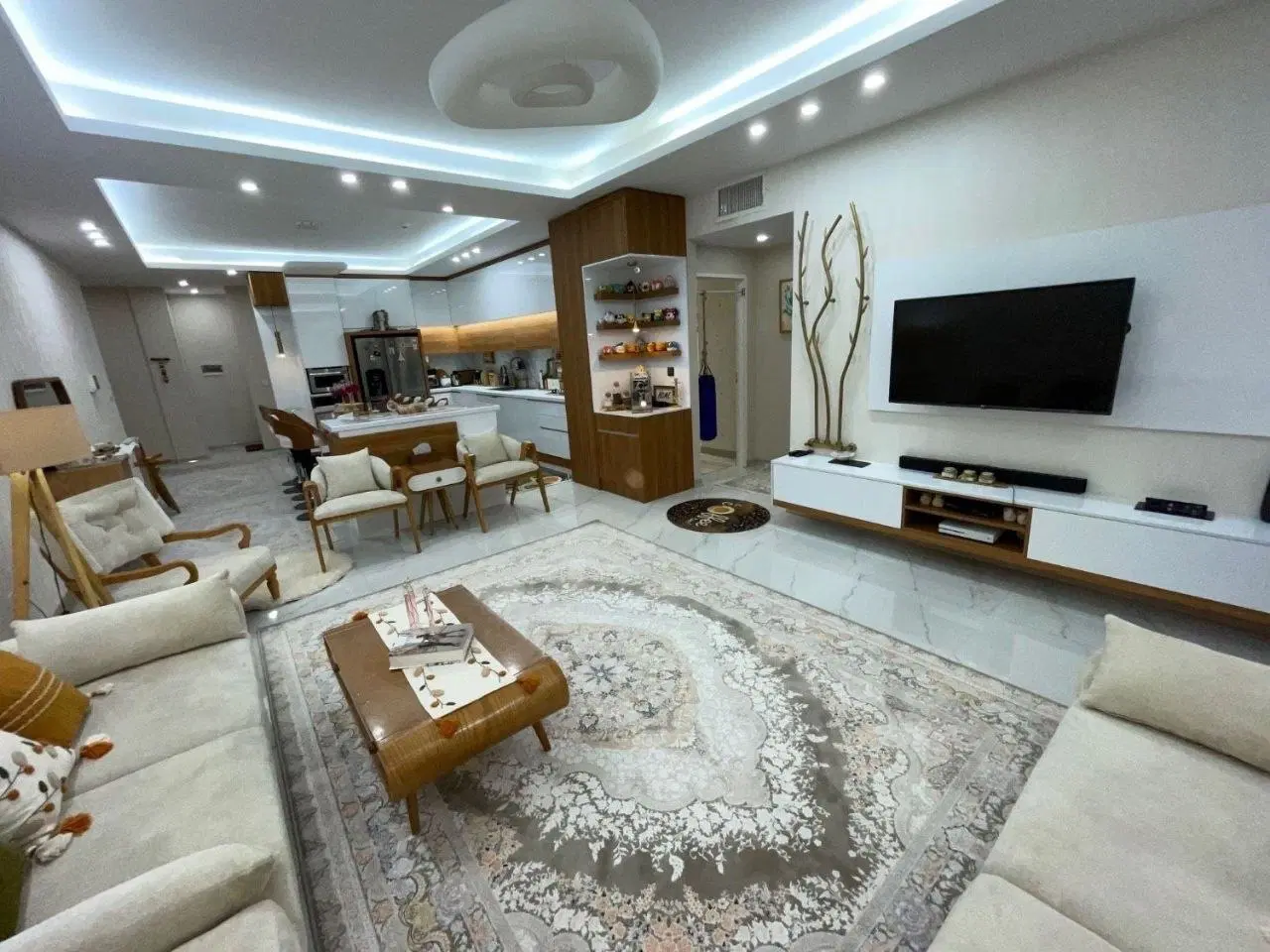 ۱۳۰متر ۳خواب*نوساز اسانسور پارکینگ_تجهیز