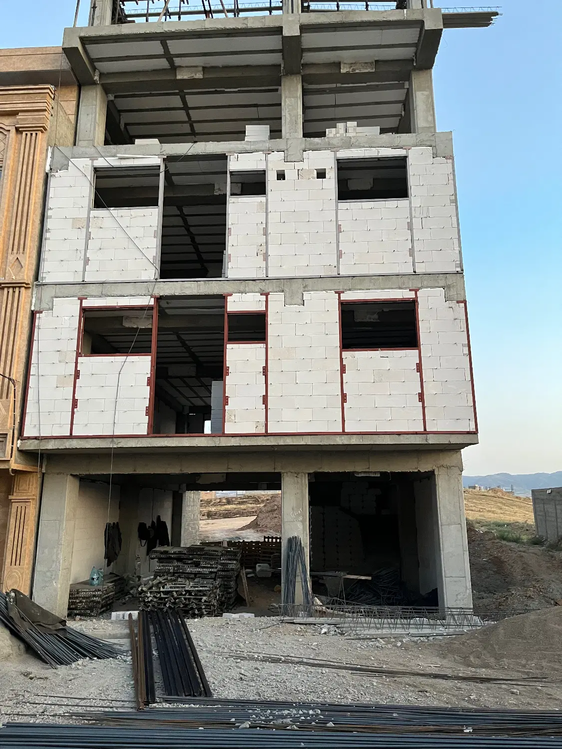 پیش فروش یک واحد مسکونی تک واحدی