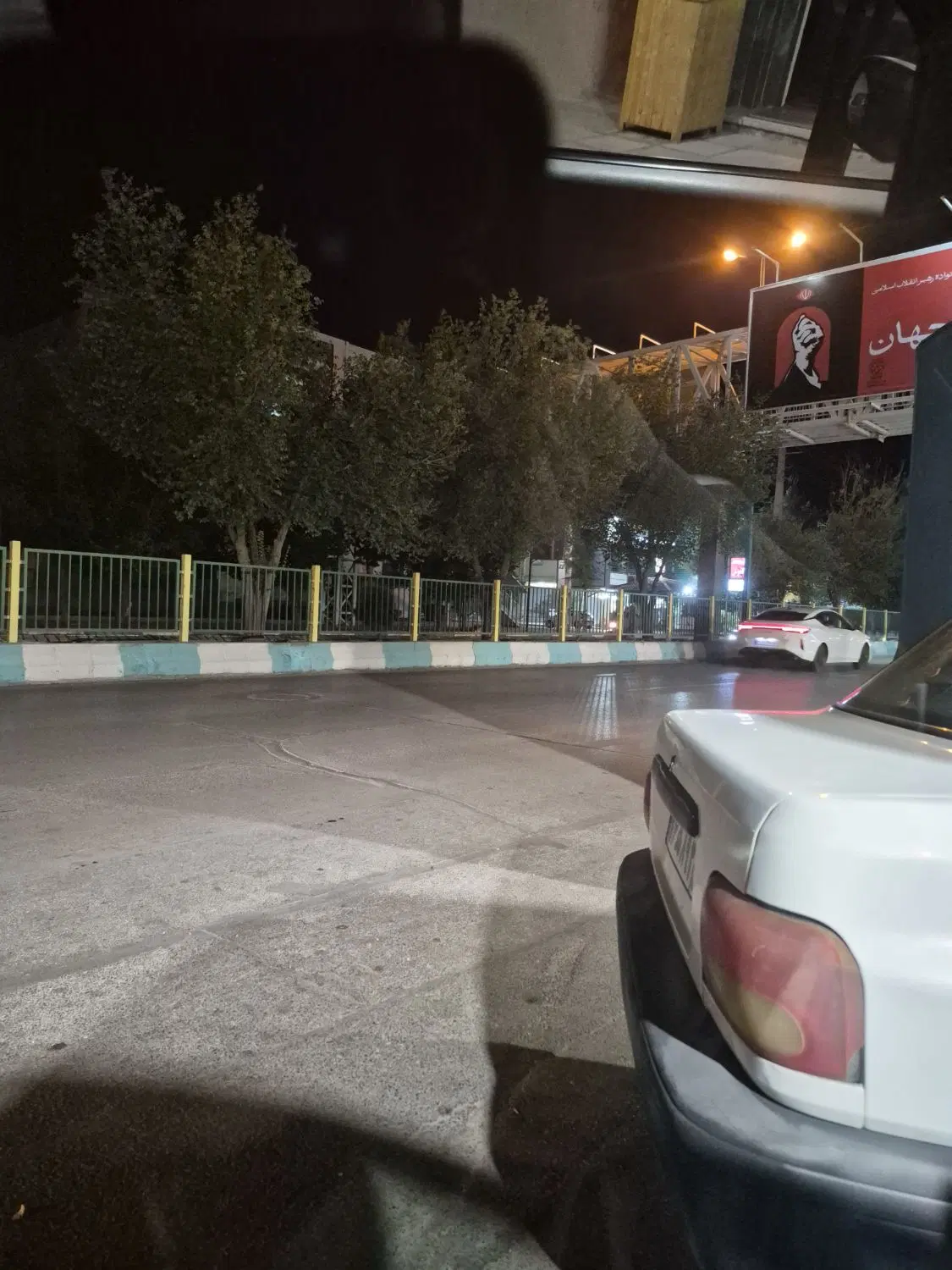 زمین تجاری ۵۵ متری با ۱۱متر عرض،