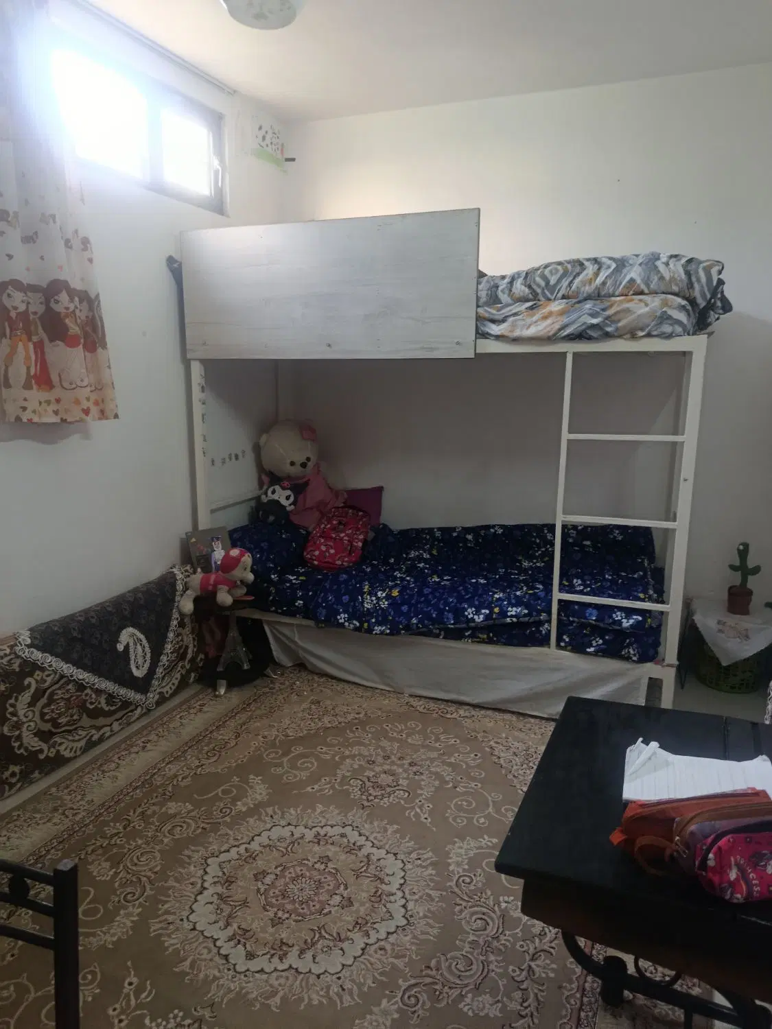 ویلایی دستگرد سه طبقه