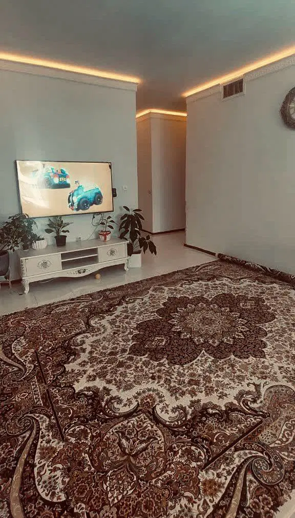 ۸۷ متر زون ۵ فرزانه چسبیده به زون ۴