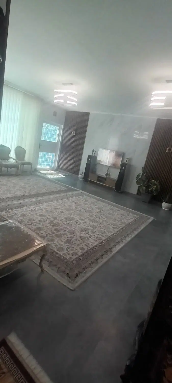 ویلایی محله ۱۳ دو کله طبقه همکف