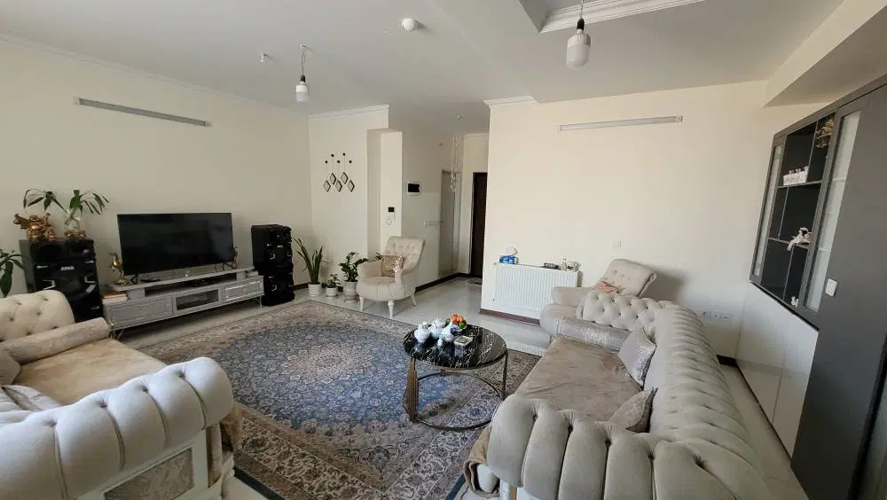 ۷۵ متر دو خواب با پارکینگ و انباری