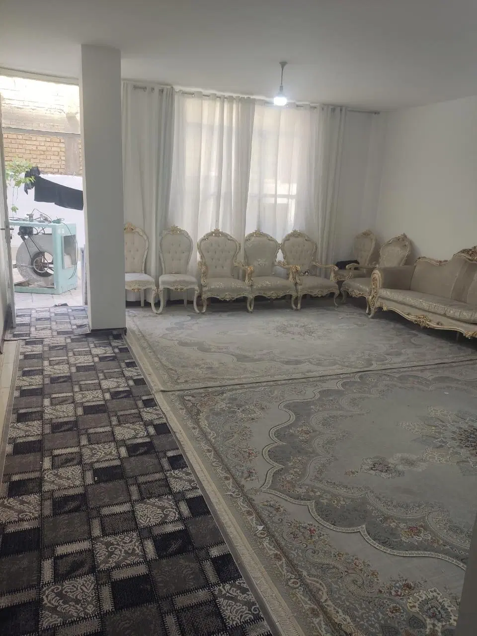 فروش واحد همکف دو خواب 140متری