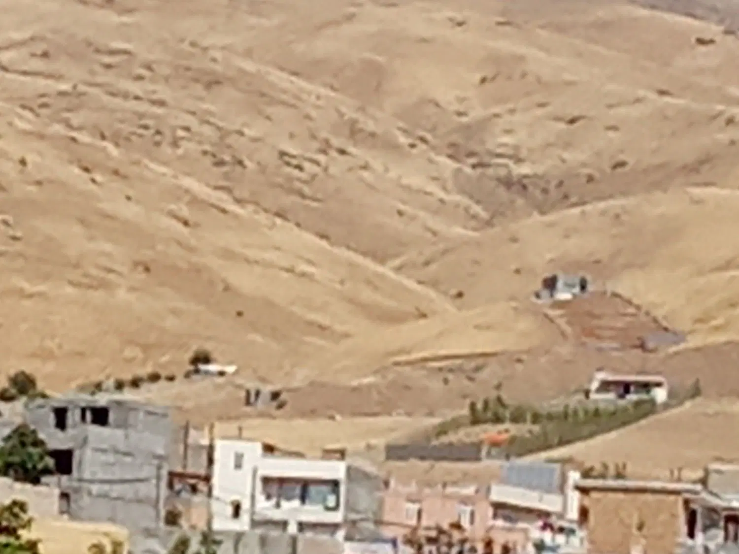 زمین برازان