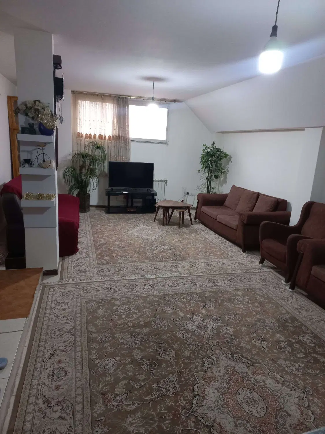 یک واحد آپارتمان  سالیانه اجار داده میشود