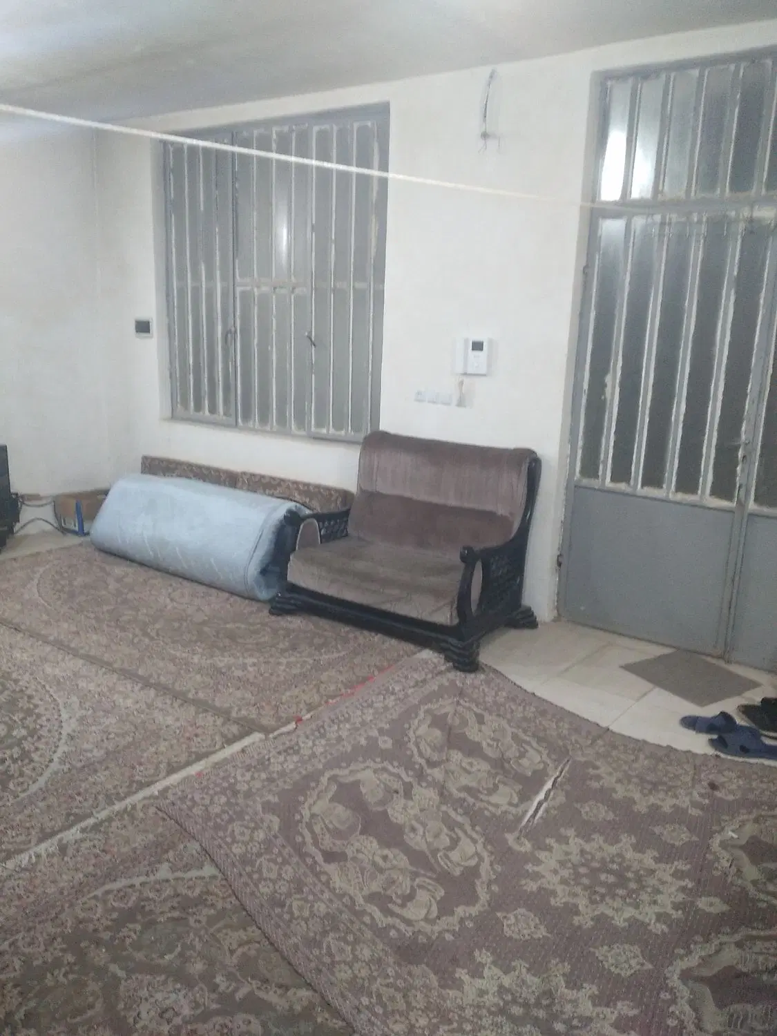 ۱۱۲ متربنا نما سرامیک کف حیاط موزائیک آب برق گاز