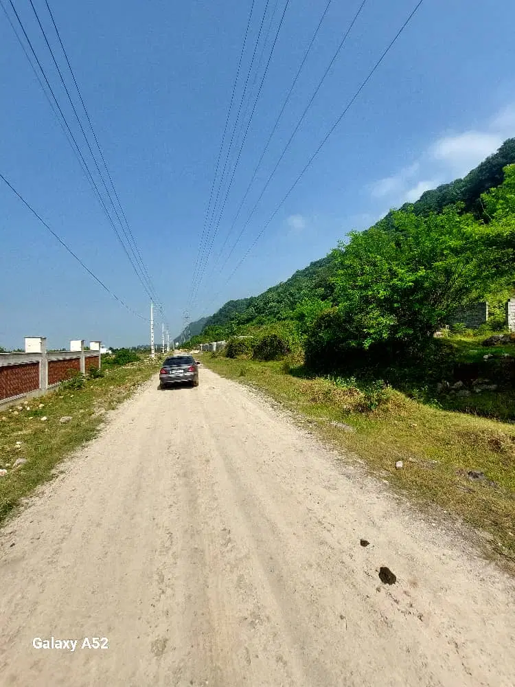 زمین چهار دیواری  در متل قو امیردشت