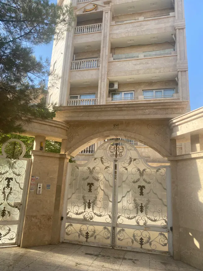 ۱۴۲ متری حسابی شمالی سه خواب