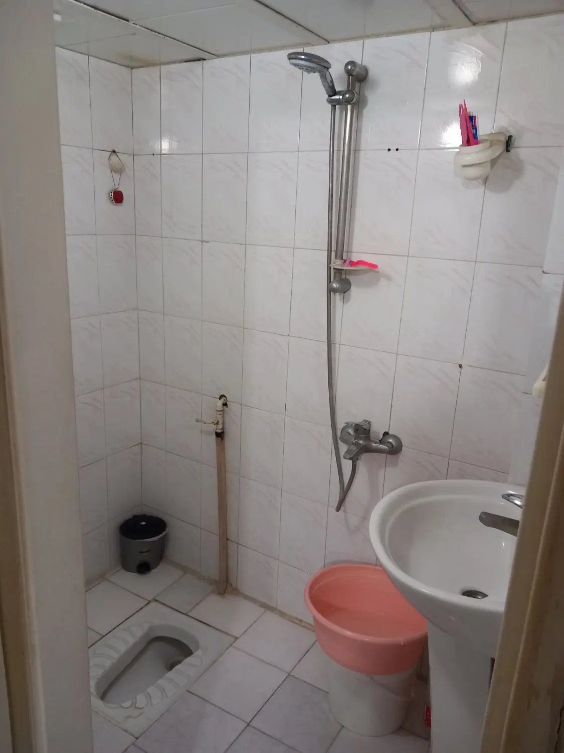 ۴۸ متری کوچه گلنار