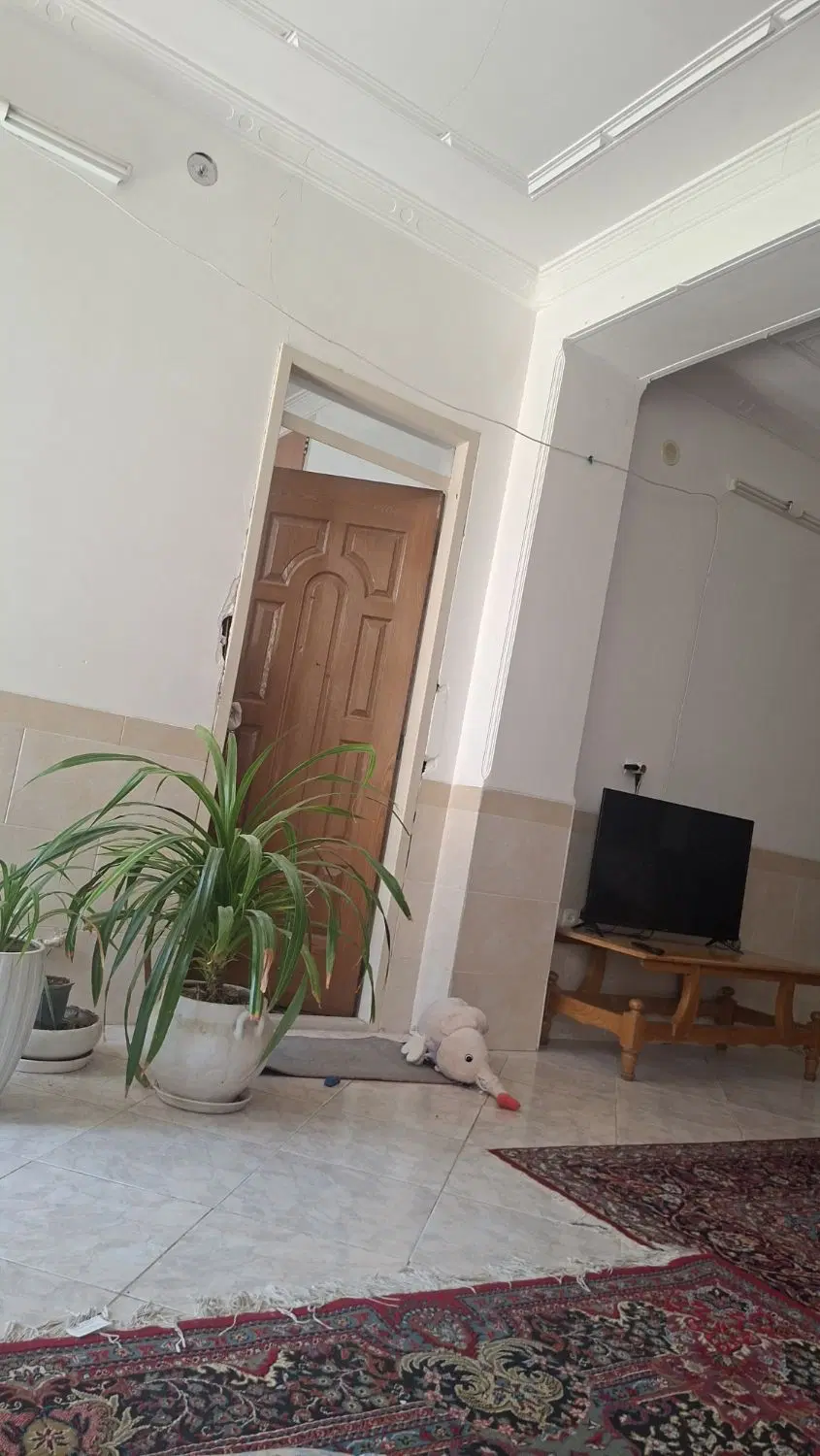 هم خانه سپاهان شهر خانم