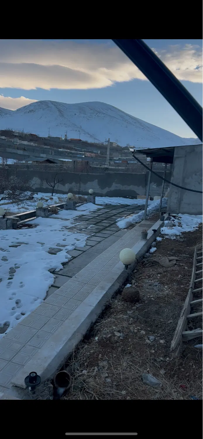 باغ ۹۰۰ متری سیاسرد